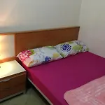 Diagonal Home